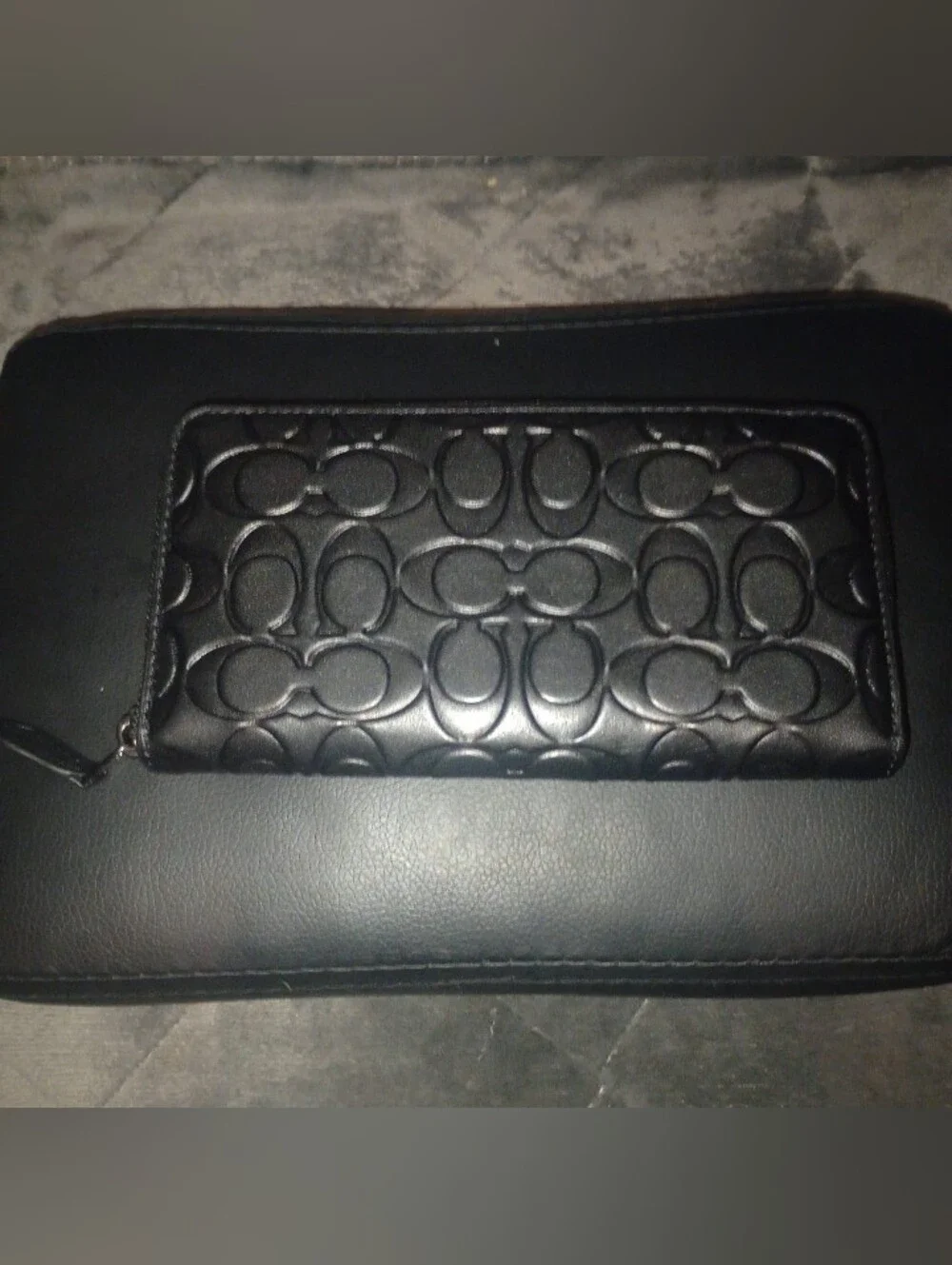 NWOT Coach Accordian Wallet in Signature Leather